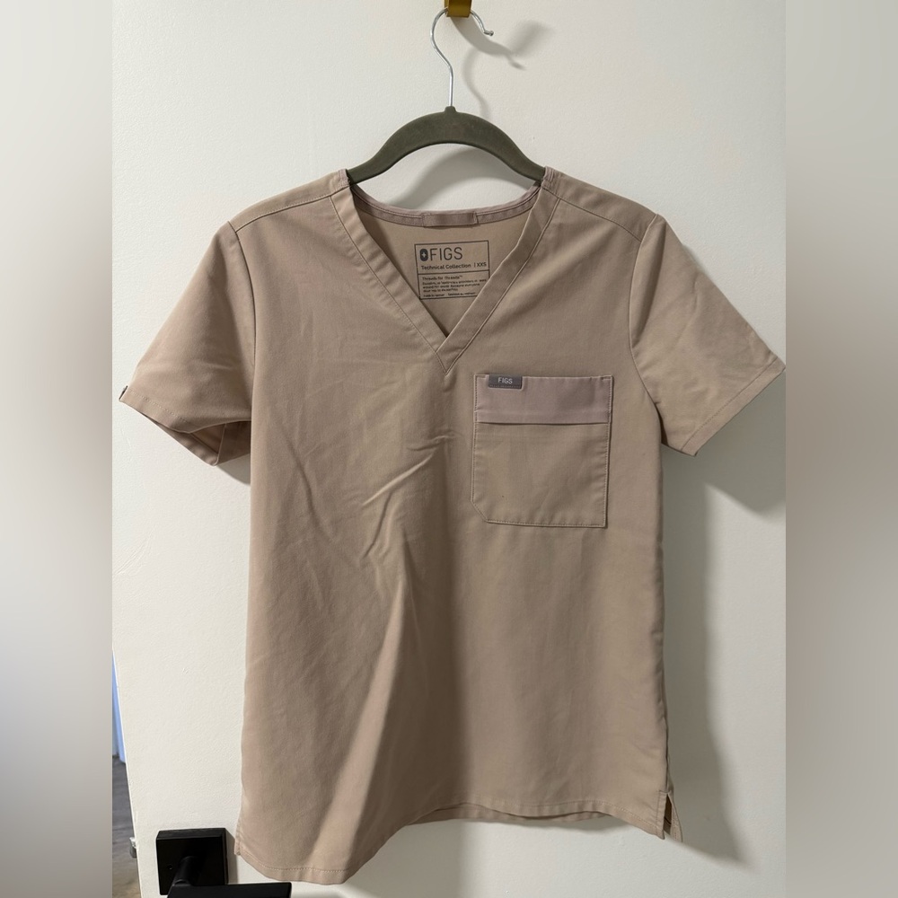 Figs Womens Boulder Bei Cargo Scrub Top